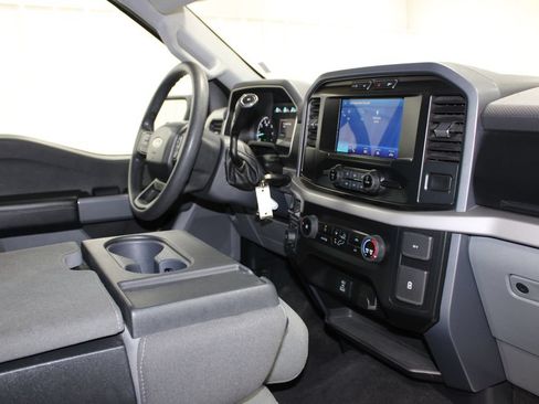 Used 2023 Ford F150 XLT AWD/4WD image 32