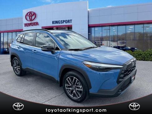 Used 2026 Toyota Corolla Cross XLE w/ Black Badges Package (TMS) image 7