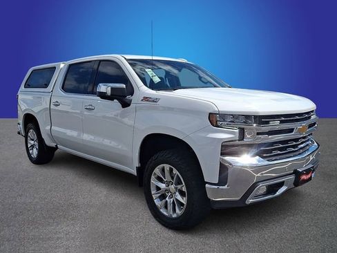 Used 2022 Chevrolet Silverado 1500 LTZ w/ LTZ Premium Package AWD/4WD image 3