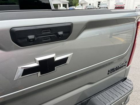 Used 2024 Chevrolet Silverado 1500 High Country w/ High Country Premium Package image 12