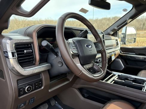 New 2026 Ford F350 King Ranch w/ Chrome Package image 32