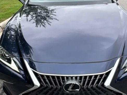 Used 2024 Lexus ES 350 w/ Premium Package FWD image 10
