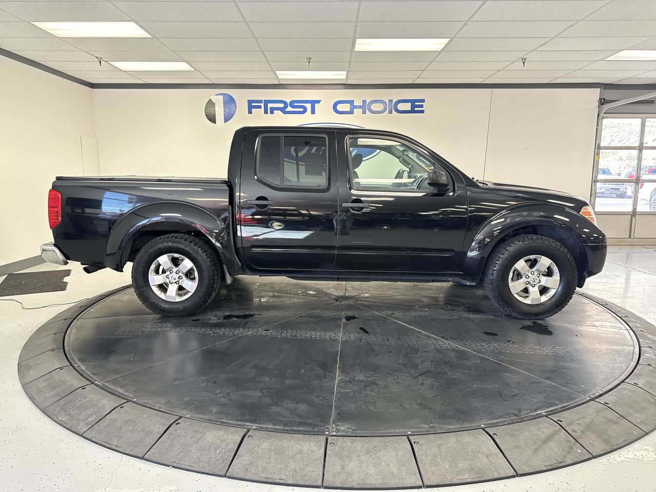 Used 2013 Nissan Frontier SV RWD image 9