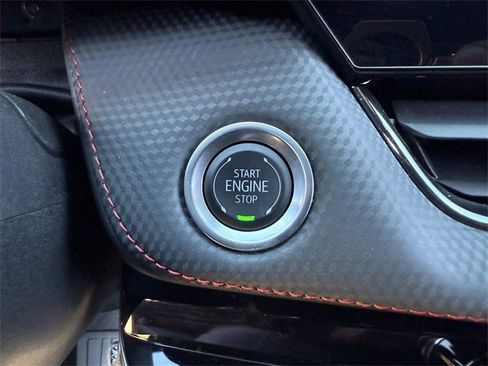 Certified 2025 Chevrolet Equinox RS w/ Safety and Technology Package image 19