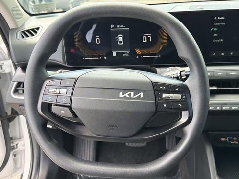 Used 2025 Kia K4 FWD image 18