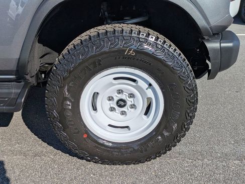 New 2025 Ford Bronco Heritage Edition image 11