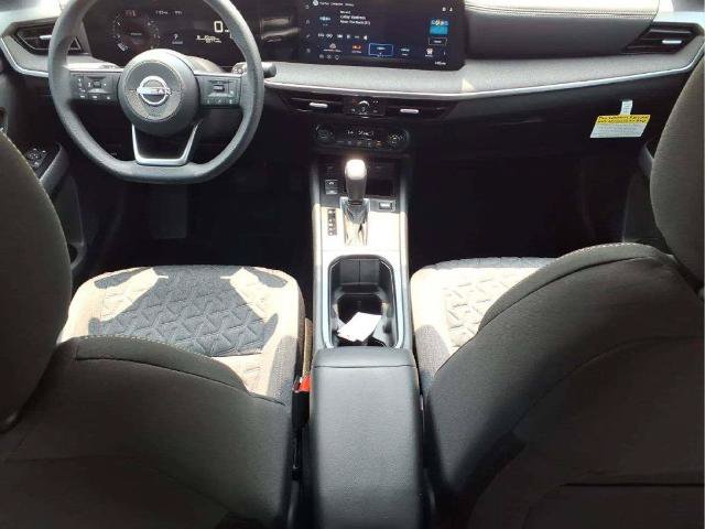 Certified 2026 Nissan Kicks SV FWD image 9
