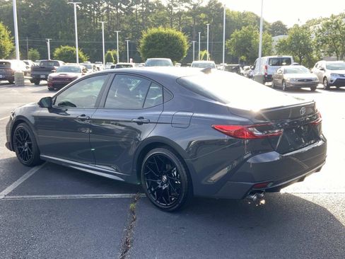 Used 2026 Toyota Camry SE FWD image 4