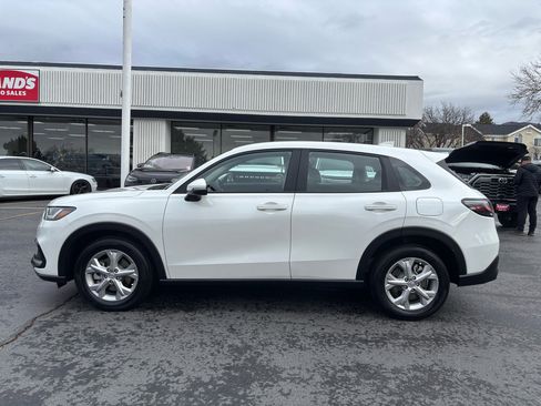 Used 2025 Honda HR-V LX image 14