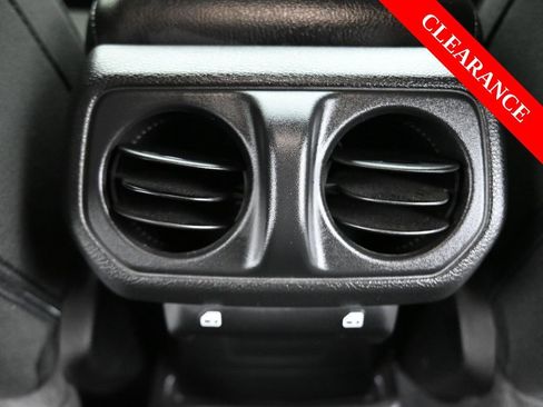 Used 2023 Jeep Wrangler Unlimited image 36