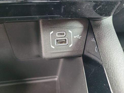 New 2026 Jeep Compass Latitude image 29