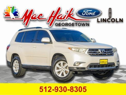 Used 2013 Toyota Highlander Plus image 1