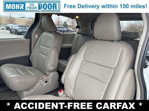 Used 2017 Toyota Sienna XLE Premium image 28