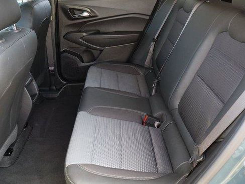 Certified 2025 Chevrolet Trax LT image 23