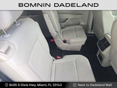 Used 2021 Volkswagen Atlas SEL R-Line image 14