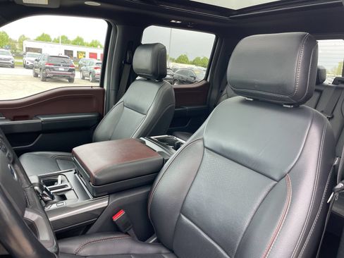 Used 2022 Ford F150 Lariat w/ Equipment Group 502A High AWD/4WD image 17