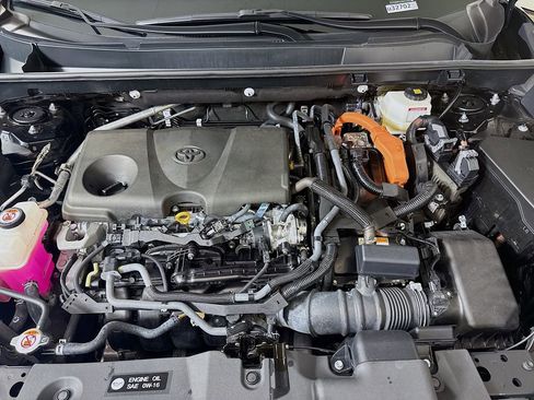 Certified 2024 Toyota RAV4 Hybrid Woodland image 30