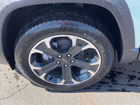 New 2026 Chevrolet Equinox LT w/ Safety and Technology Package image 5