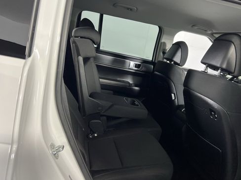 Used 2025 Hyundai Santa Fe SE image 25