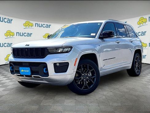 Used 2023 Jeep Grand Cherokee 30th Anniversary AWD/4WD image 3