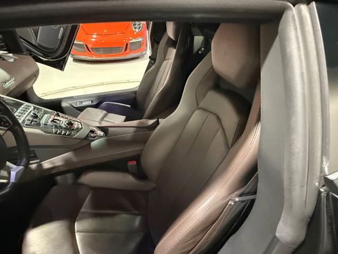 Used 2014 Lamborghini Aventador LP 700-4 image 48