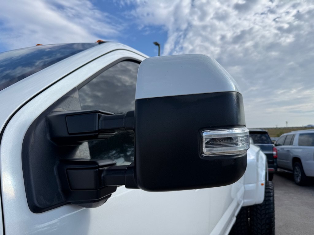Used 2019 Ford F350 Lariat w/ Lariat Ultimate Package AWD/4WD image 13