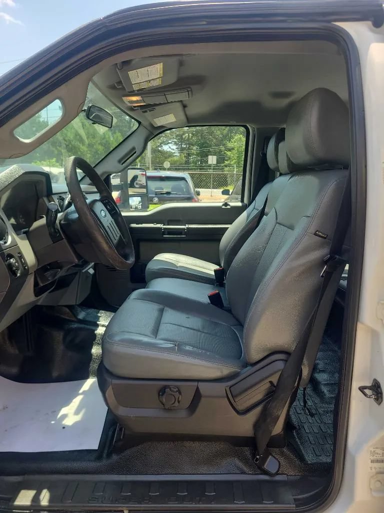 Used 2016 Ford F550 2WD Crew Cab Super Duty w/ Power Equipment Group image 14