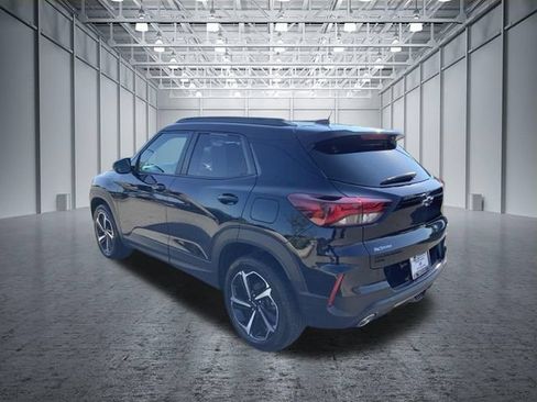 Used 2023 Chevrolet TrailBlazer RS w/ Sun and Liftgate Package AWD/4WD image 7