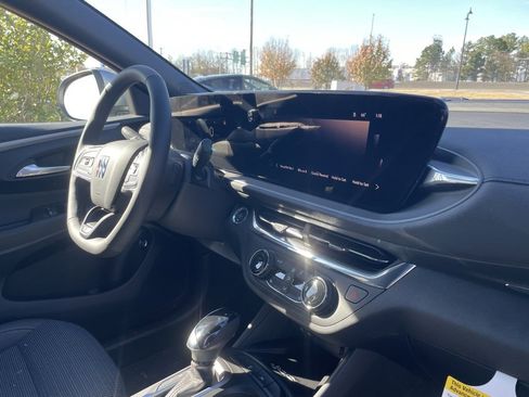 New 2026 Buick Envista Preferred w/ Convenience I Package image 31