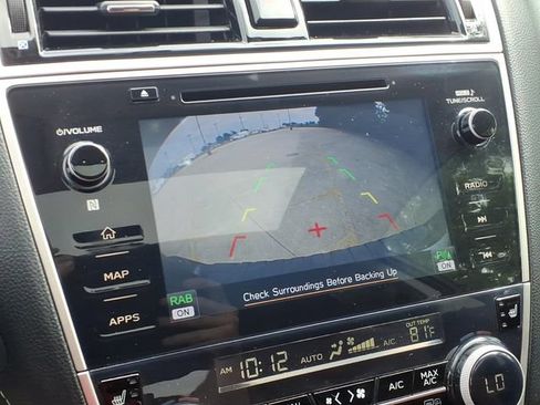 Used 2019 Subaru Outback 3.6R Touring AWD/4WD image 9