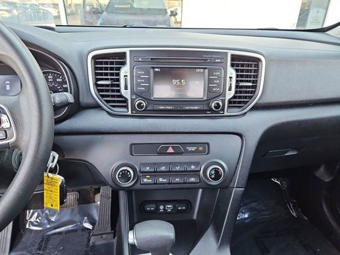 Used 2019 Kia Sportage LX image 13
