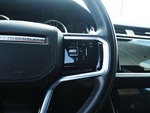 Used 2023 Land Rover Range Rover Velar R-Dynamic S image 13