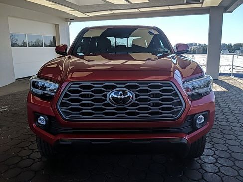 Used 2023 Toyota Tacoma TRD Off-Road image 2