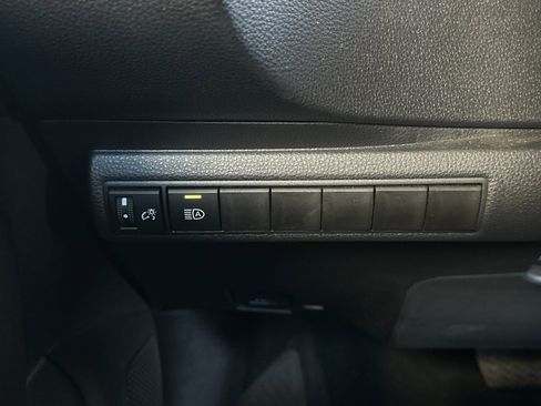 Used 2025 Toyota Corolla LE image 24