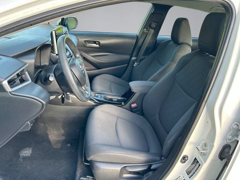 Used 2021 Toyota Corolla LE FWD image 11