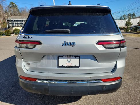 Used 2022 Jeep Grand Cherokee L Limited image 6