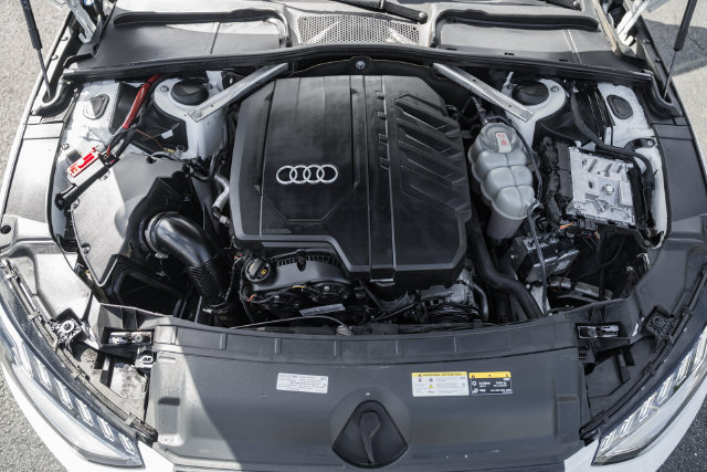 Used 2023 Audi A4 2.0T Premium Plus AWD/4WD image 17