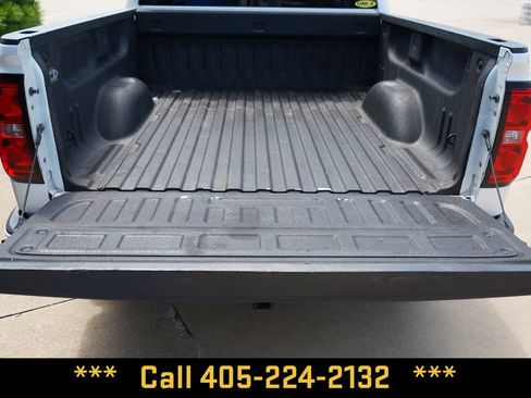 Used 2018 Chevrolet Silverado 1500 LT w/ Texas Edition AWD/4WD image 21