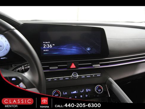 Used 2025 Hyundai Elantra SEL FWD image 9