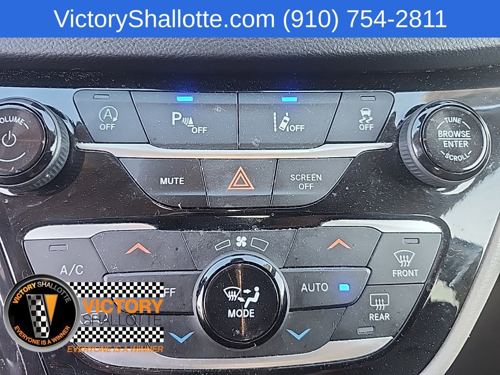 Certified 2022 Chrysler Pacifica Touring-L FWD image 7
