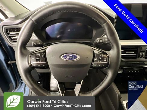 Used 2025 Ford Escape Platinum image 8