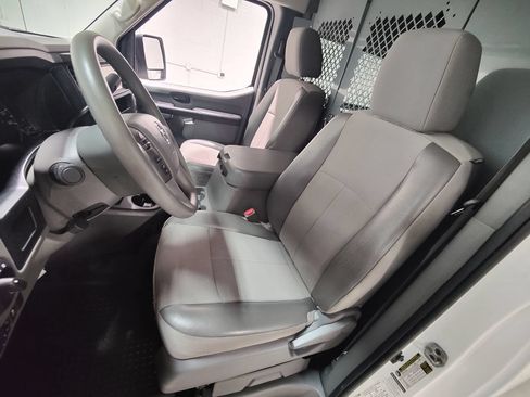 Used 2019 Nissan NV 3500 SV w/ Navigation Package RWD image 23