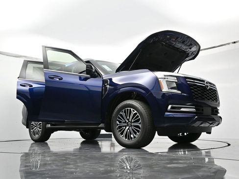 New 2025 Nissan Armada SL w/ Captain's Chari Seat Package image 51