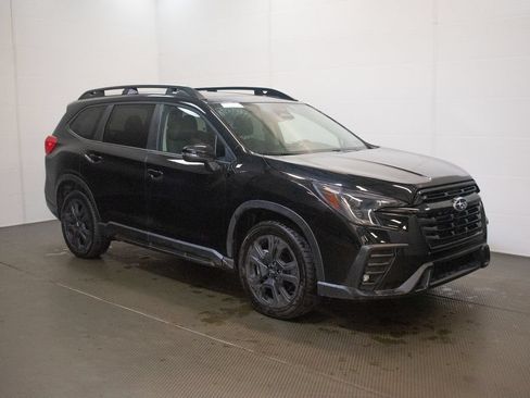 Used 2023 Subaru Ascent Onyx Edition AWD/4WD image 1