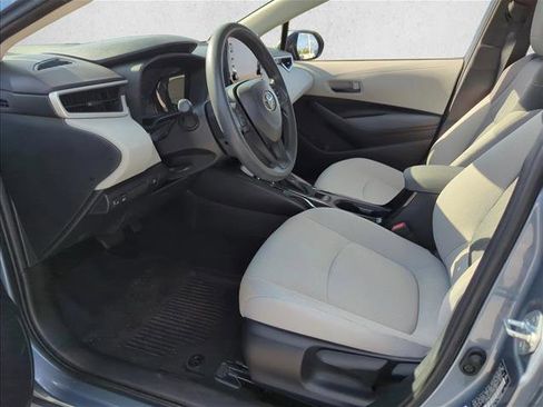 Certified 2022 Toyota Corolla LE image 9