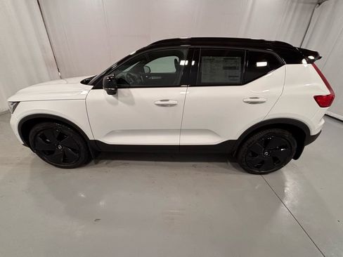 New 2026 Volvo XC40 B5 Ultra w/ Protection Package Premier AWD/4WD image 8