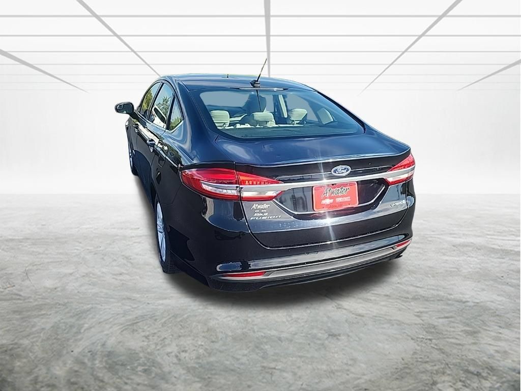 Used 2018 Ford Fusion S FWD image 4
