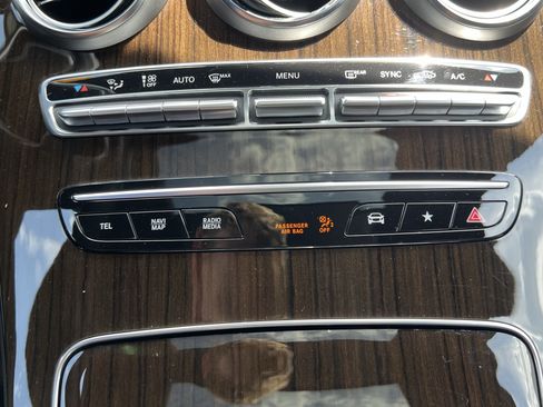 Certified 2020 Mercedes-Benz GLC 300 4MATIC image 30