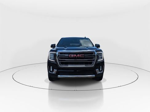 Used 2023 GMC Yukon XL SLT w/ SLT Premium Package RWD image 3