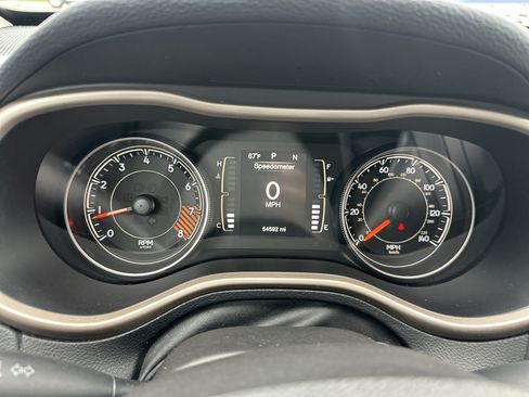 Used 2015 Jeep Cherokee Latitude AWD/4WD image 12